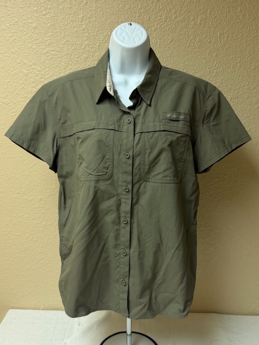 4/$20 Eddie Bauer Short Sleeve Button-Down Shirt in Olive